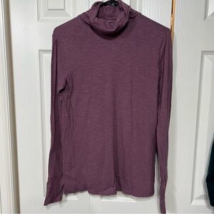 LOFT Turtle Neck Top Wm M Long Sleeve Lightweight Cotton Layer Mauve NWOT Casual